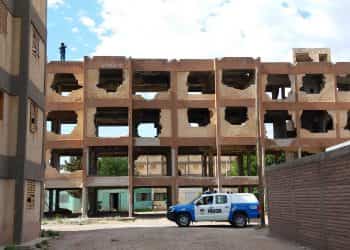 La historia detrás de los monoblocks “fantasmas” del barrio Belgrano
