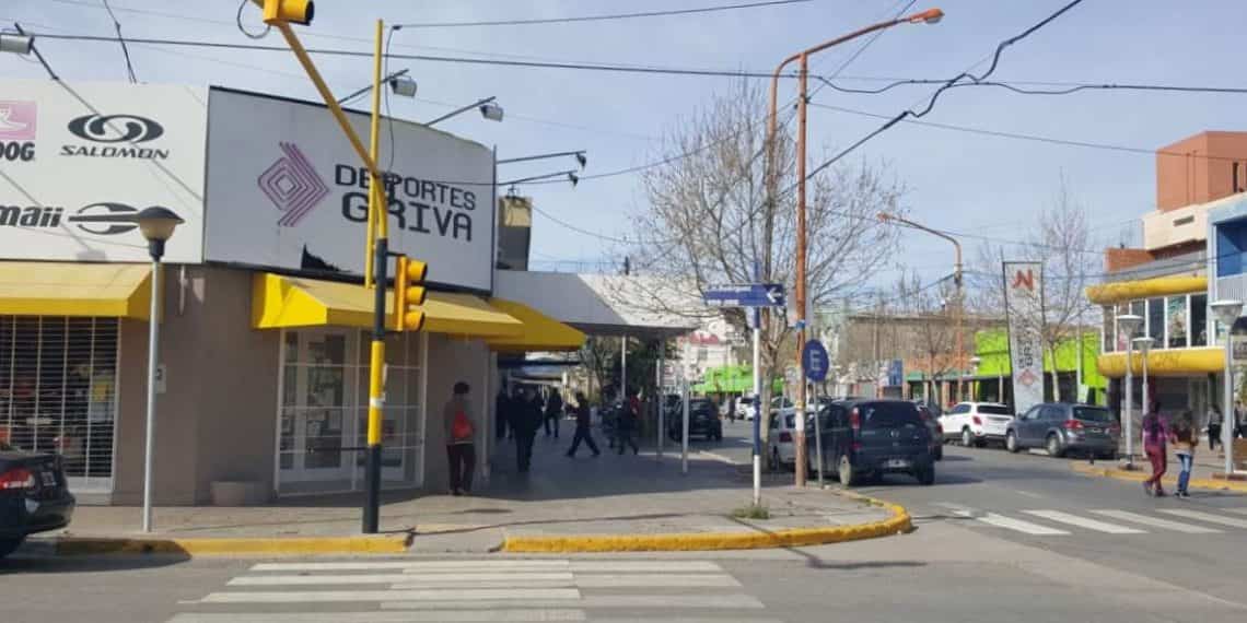 Lunes con poca actividad comercial por el Día del Empleado de Comercio