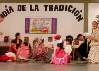 CPEM 20 y el Jardín 5 festejaron la tradición en conjunto