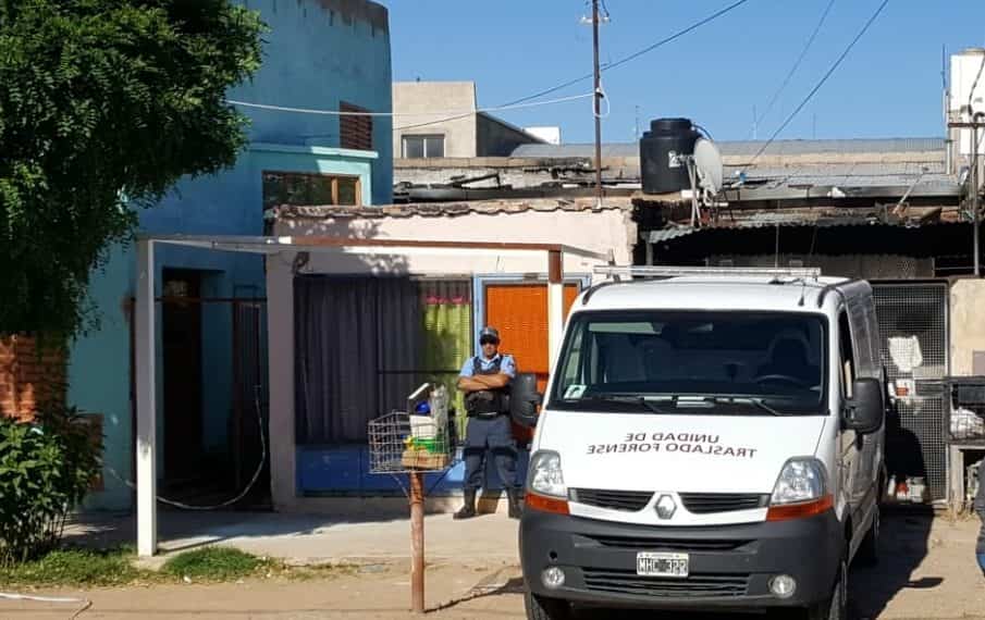 Incendio fatal en Cutral Co: muestras de dolor por los tres fallecidos