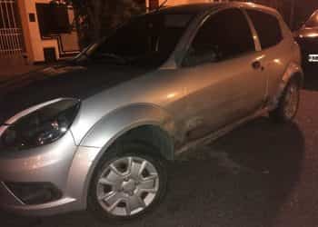 Busca al conductor que le chocó el auto en el barrio Ruca Quimey