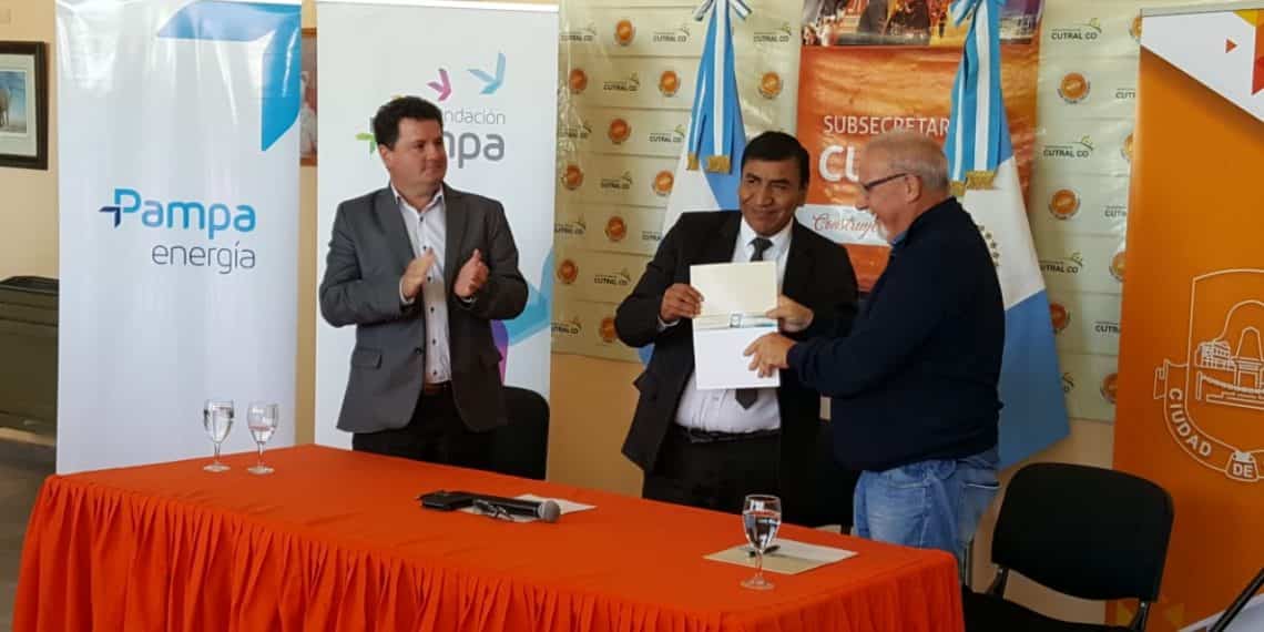 Pampa Energía aportará herramientas y becas en Cutral Co