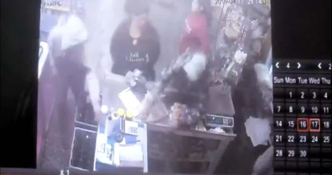 Robaron un comercio en Parque Oeste de Cutral Co y antes de irse dispararon contra el local