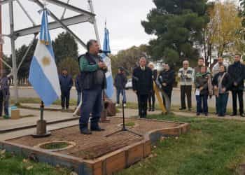 Emotivo recuerdo por el incendio del pozo de Filo Morado