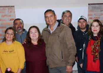 Lecaro arrancó la campaña en el barrio Norte