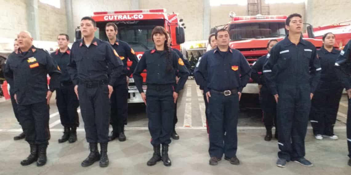 Bomberos de Cutral Co celebraron su día con homenajes y ascensos