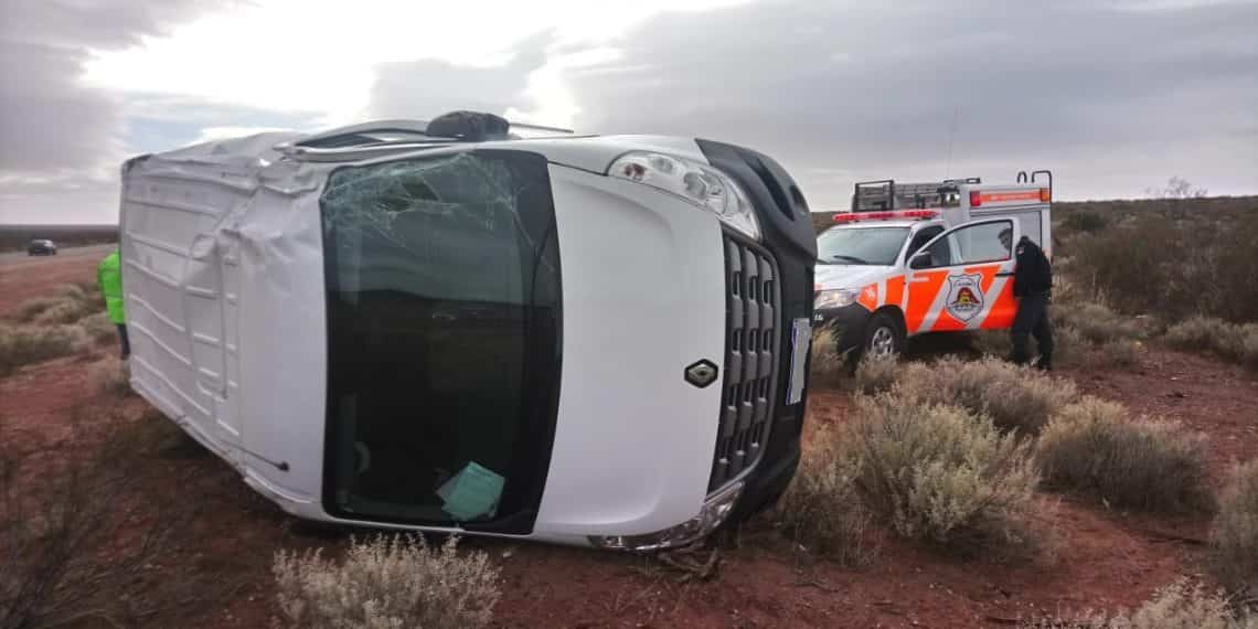 Un hombre con heridas leves tras el vuelco de la camioneta en Ruta 17