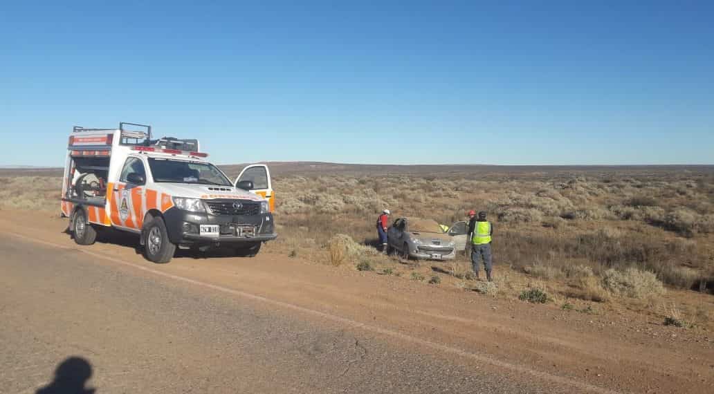 Ruta 17: dos personas lastimadas tras un vuelco entre Huincul y Añelo