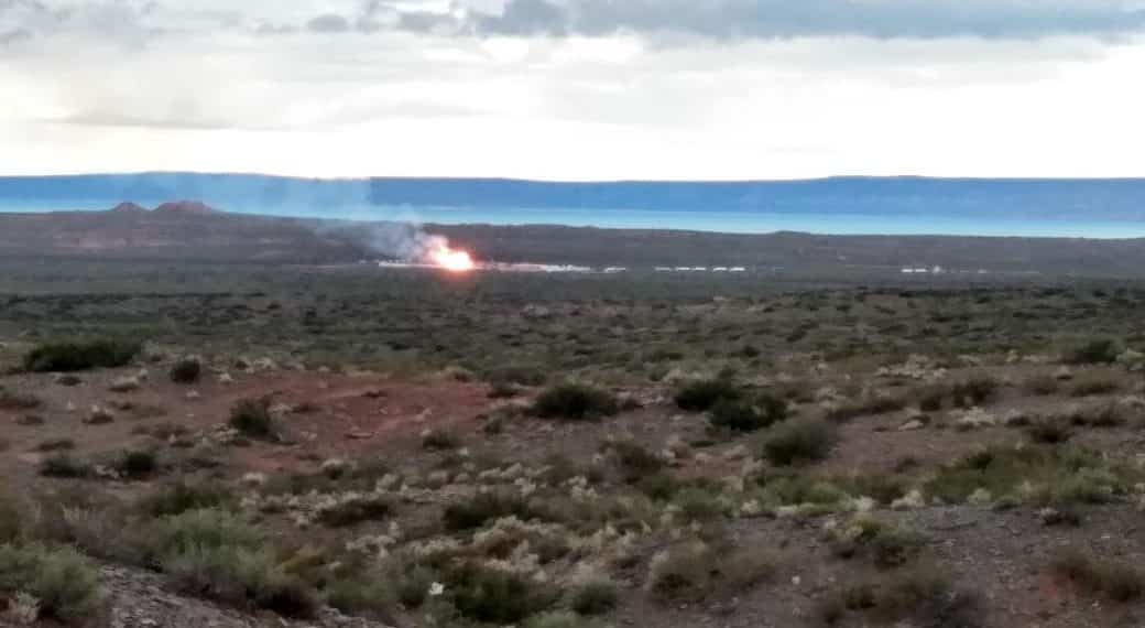 Preocupación: ahora hay fuego en el pozo de YPF en Vaca Muerta