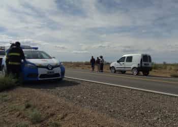 Ruta 22: temieron un incendio y se arrojaron de la camioneta en marcha
