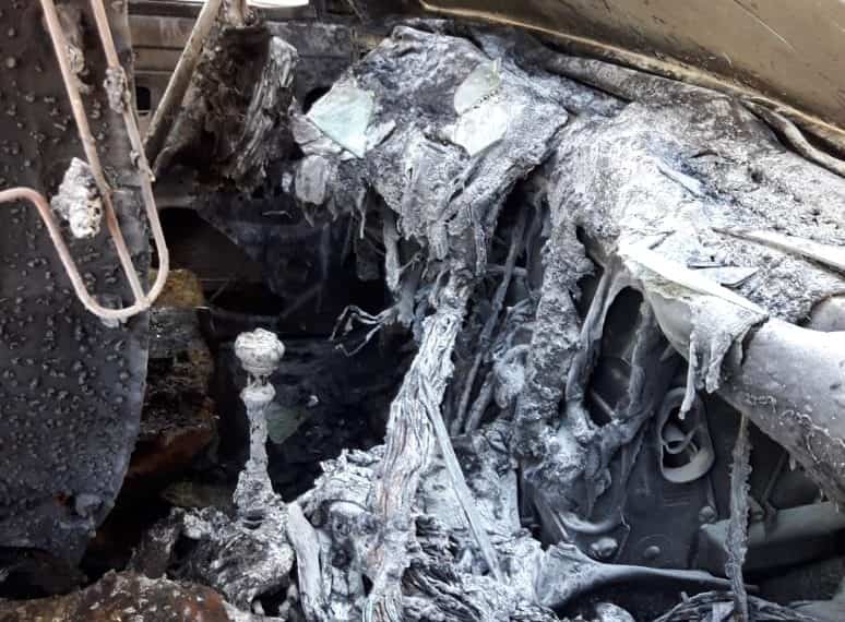 Quemaron un auto en el barrio Belgrano de Cutral Co