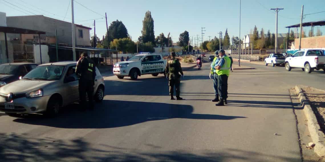 Gendarmería detuvo a casi 60 vecinos y secuestró 23 vehículos en Cutral Co y Plaza Huincul
