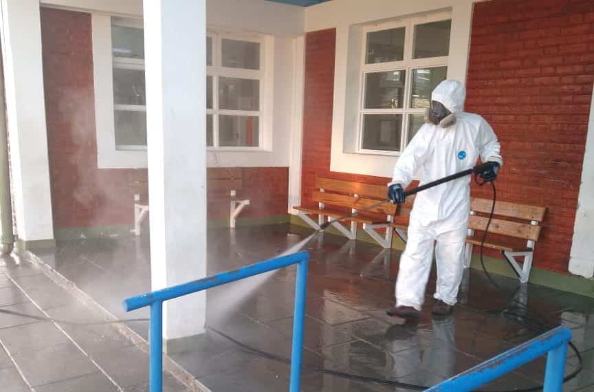 Servicios Públicos de Cutral Co fumigó la terminal de ómnibus y el centro comercial