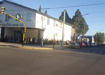 Largas filas en los bancos de Cutral Co y Plaza Huincul