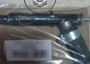 Cutral Co: Vio a su hijo armado y lo entregó a la policía