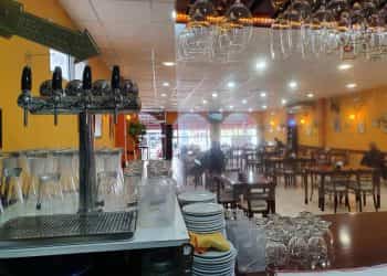 Ya se puede ir a comer en restaurantes y bares de Cutral Co y Huincul