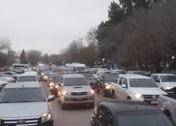 Crisis petrolera: en Rincón de los Sauces se movilizaron en apoyo a los petroleros