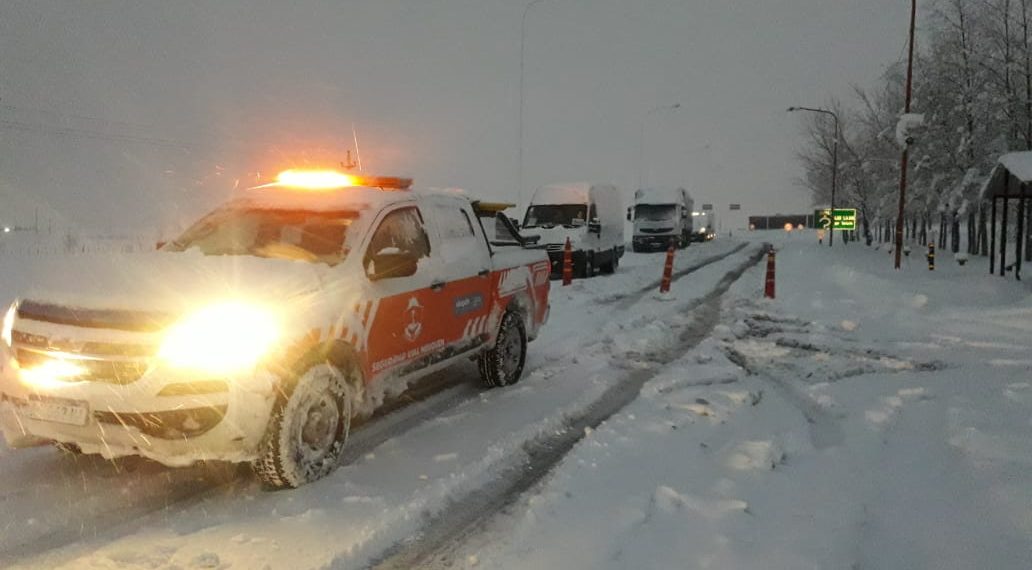 Las rutas de Neuquén siguen intransitables por la nieve