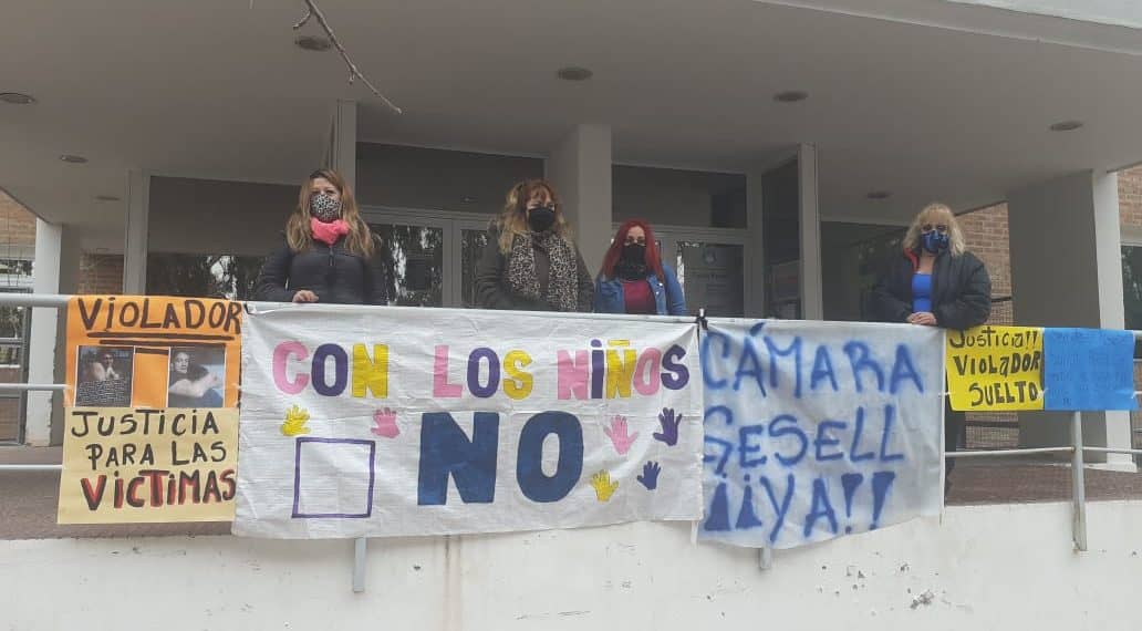 Protesta para que se agilicen las causas de abuso con niños y niñas en Cutral Co