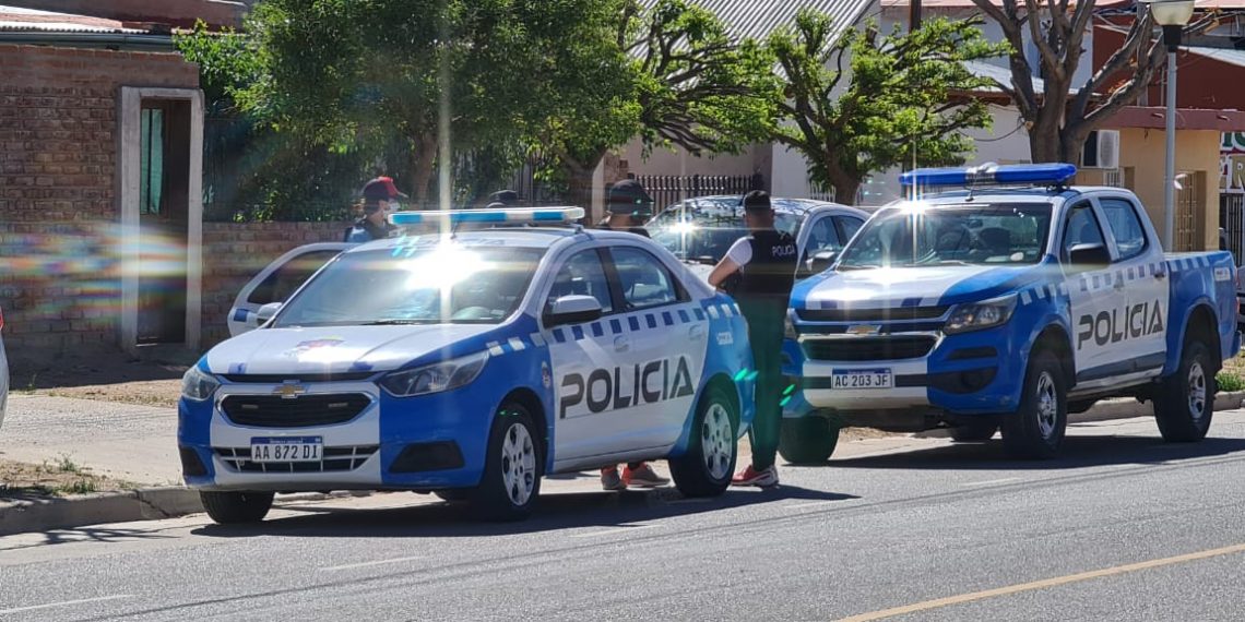 Cutral Co: realizan operativo antidrogas en el barrio Progreso