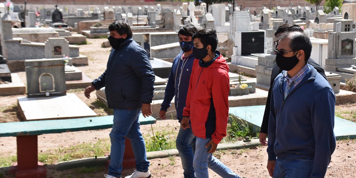 Realizaron reparaciones en el cementerio de Huincul y preparan más nichos