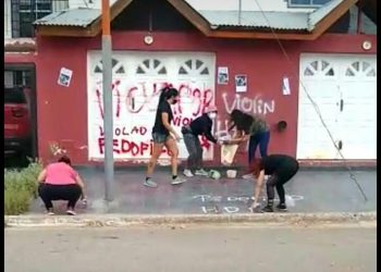 Huincul: Disturbios por el escrache a un acusado de un delito sexual