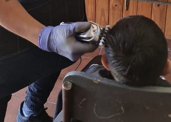 Movimiento Evita organizó un corte de pelo gratuito