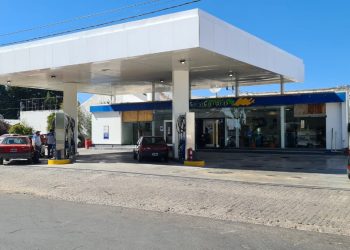 Vecinos unidos del barrio Centenario exigen calles de asfalto