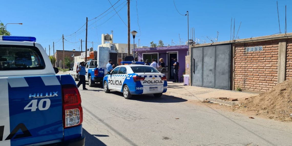 Pueblo Nuevo: demoran a una mujer por agredir a la jueza de Faltas de Cutral Co