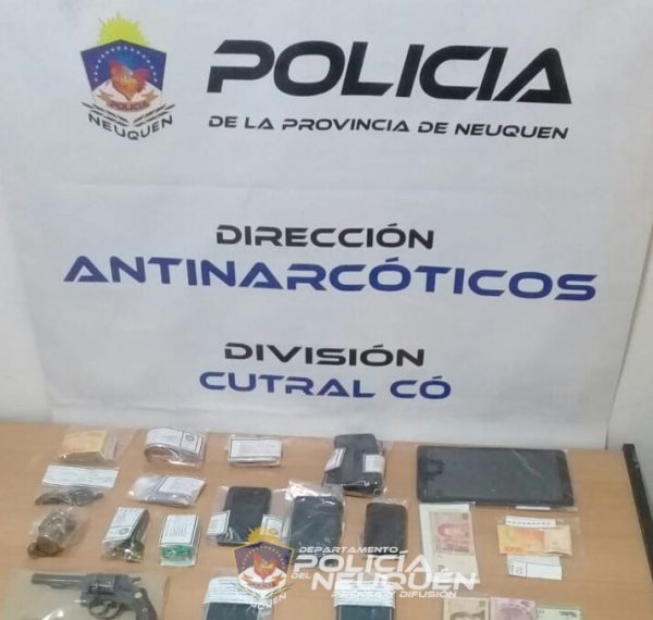 Tres detenidos droga y 27 mil pesos secuestrados en Cutral Co