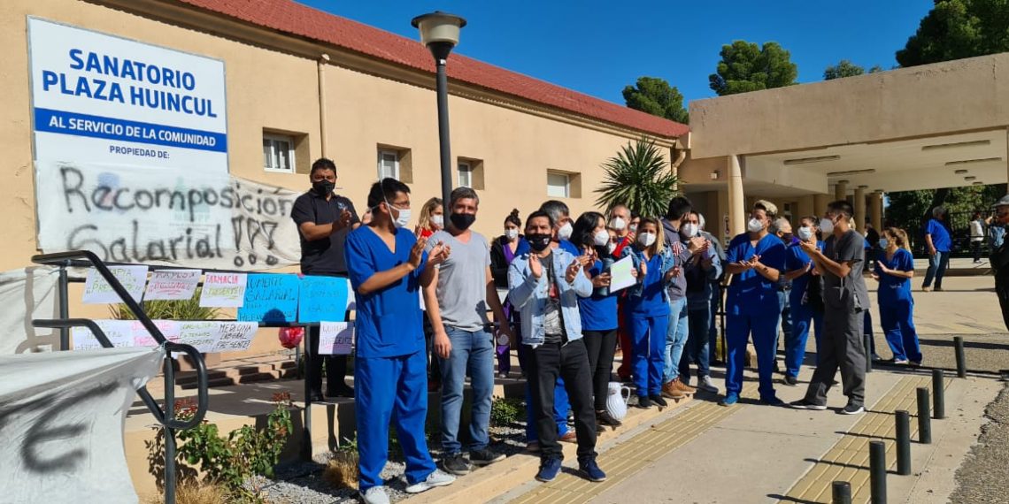 Sanatorio Huincul: el personal de salud realiza un paro por aumento salarial