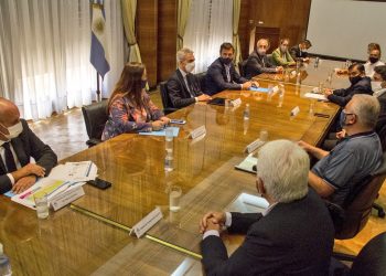 Rioseco, concejales y dirigentes avanzan en las gestiones por el proyecto del tren trasandino en Buenos Aires