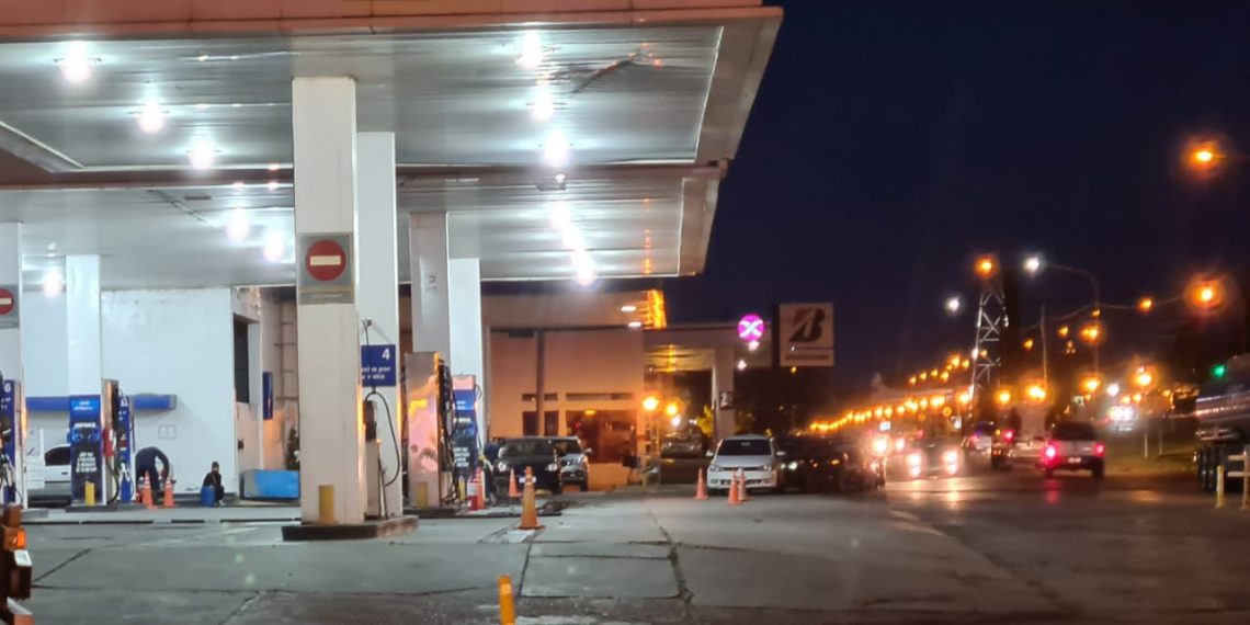 Las expendedoras de YPF en Cutral Co ya no tienen combustible