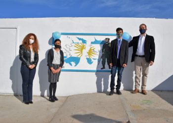 Inauguraron mural en homenaje a héroes de Malvinas en Cutral Co