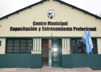 En Plaza Huincul continúan dictando cursos y capacitaciones