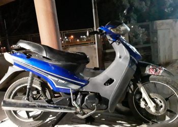 Huincul: un hombre circulaba fuera de horario, intentó fugarse y terminó demorado