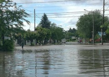Rioseco anunció la licitación del colector pluvioaluvional para la calle Salta en Cutral Co