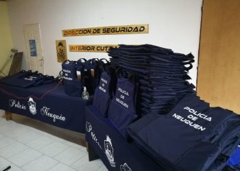 La policía de Cutral Co compró nuevos chalecos antibalas