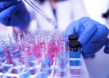 Hubo dos fallecidos y 132 casos nuevos de coronavirus en Neuquén este sábado