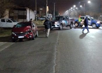 Un hombre sufrió lesiones leves después de un choque en Plaza Huincul