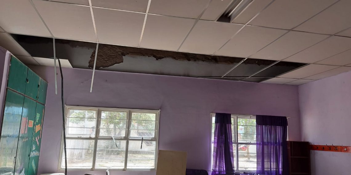 ATEN reclama seguridad por la caída del cielorraso en la escuela 119 de Cutral Co