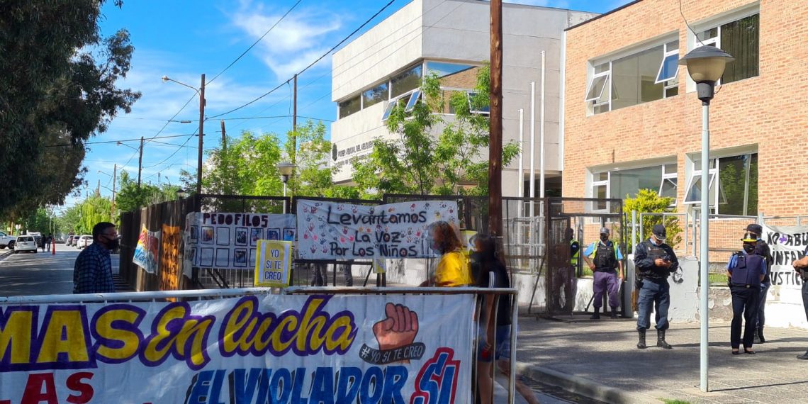 Pidieron 22 años para el culpable de abusar a dos niñas en Cutral Co. Mañana se conocerá la pena