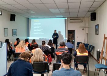 Huincul capacitó al personal de Defensa Civil sobre el uso de extintores