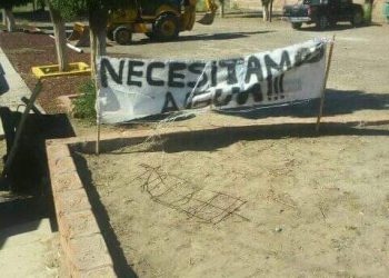 Puesteros de El Mangrullo exigen trabajo en el yacimiento