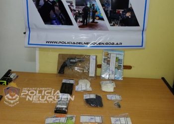 Dos hombres demorados y cocaína secuestrada en Cutral Co