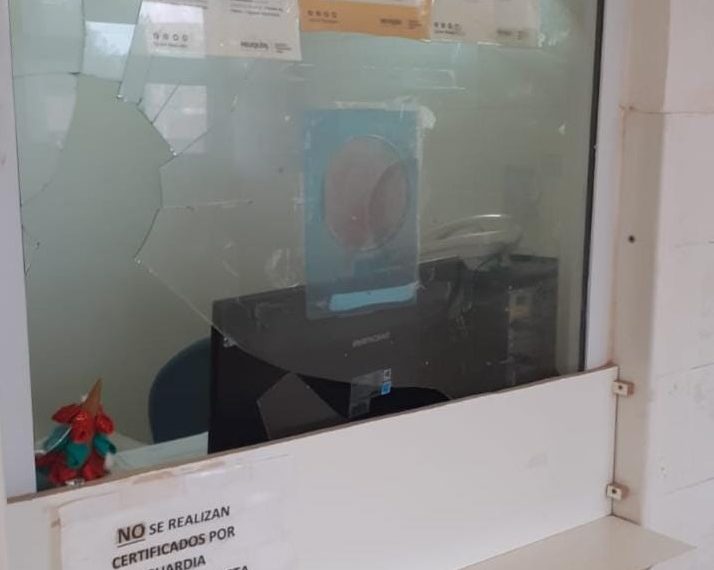 Añelo: una trabajadora de salud terminó herida tras la agresión de un paciente