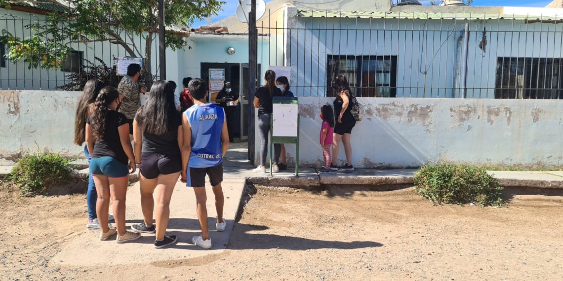 Cutral Co: desde los centros de salud piden a la comunidad que consulten antes de ir a vacunarse
