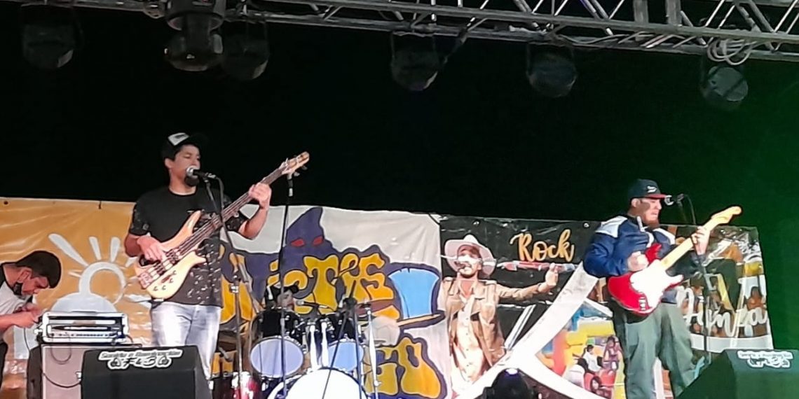 Habrá bandas en vivo en la feria de emprendedores de Plaza Huincul