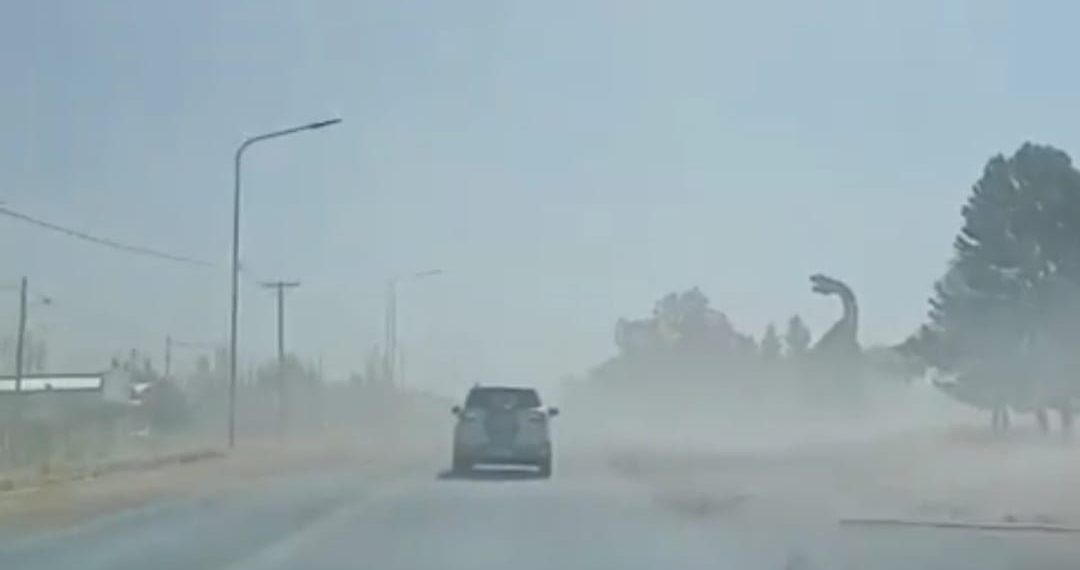 La AIC advierte por viento fuerte para hoy en Cutral Co y Huincul