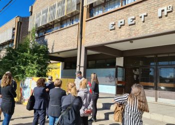 Cutral Co: Familias de 4to año de la EPET 1 reclaman para que vuelvan las clases